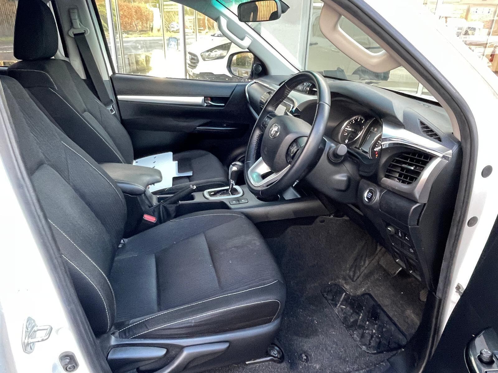 Toyota Hilux - image 27